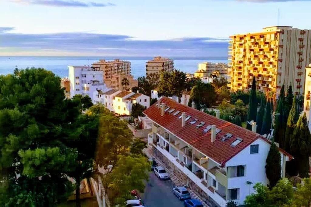 Beautiful Sea Views Cozy Apartment 350 M From Beach Benalmádena Esterno foto