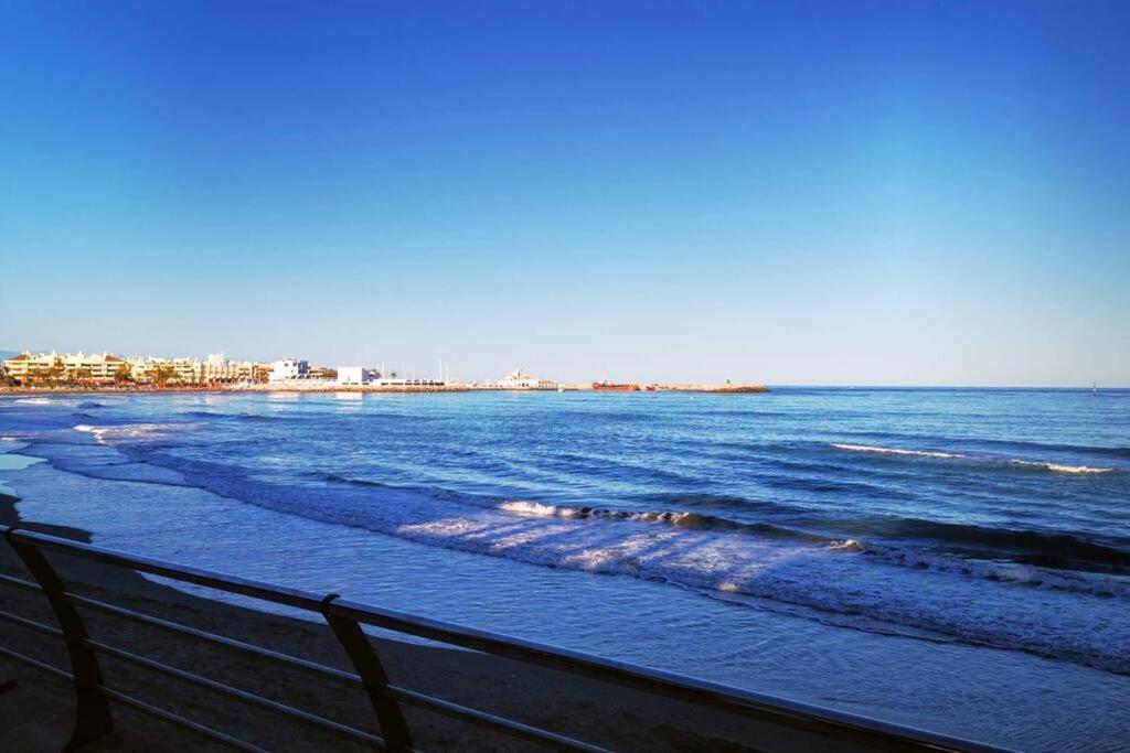 Beautiful Sea Views Cozy Apartment 350 M From Beach Benalmádena Esterno foto