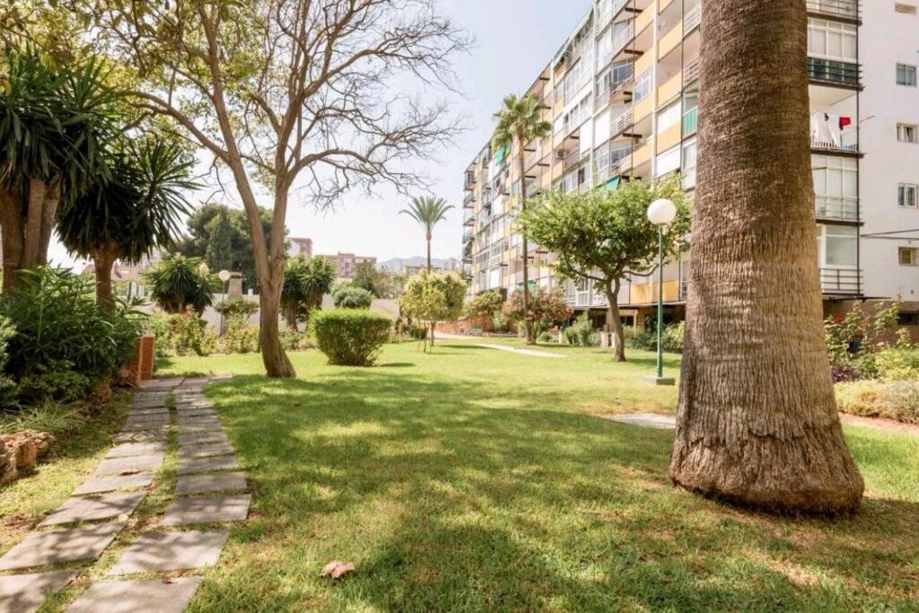 Beautiful Sea Views Cozy Apartment 350 M From Beach Benalmádena Esterno foto