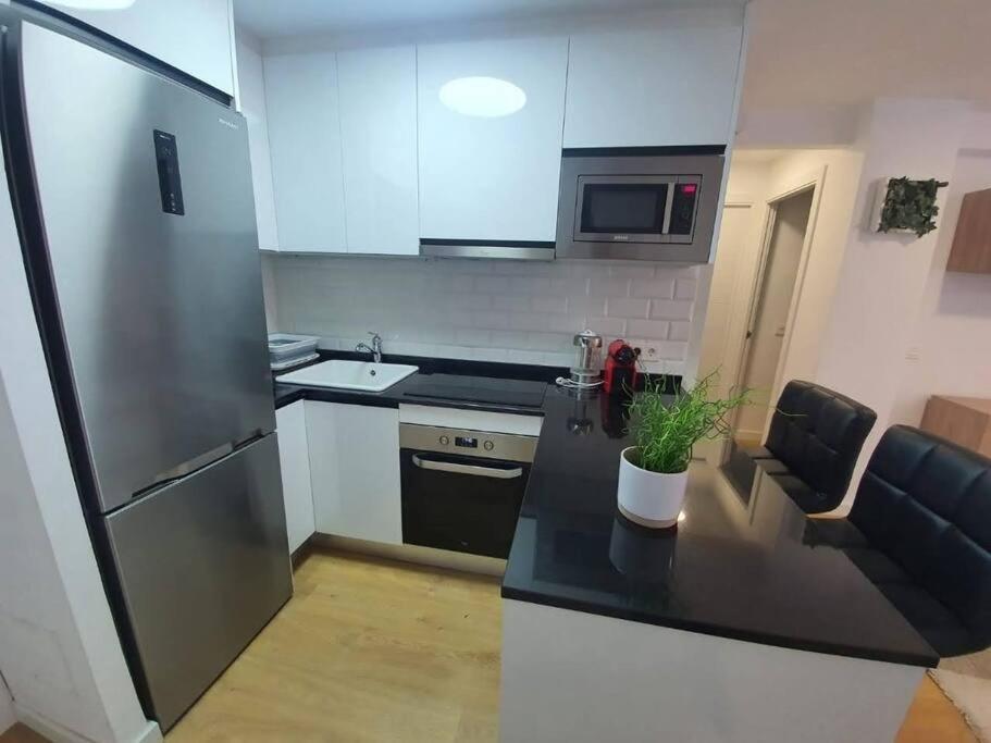Beautiful Sea Views Cozy Apartment 350 M From Beach Benalmádena Esterno foto