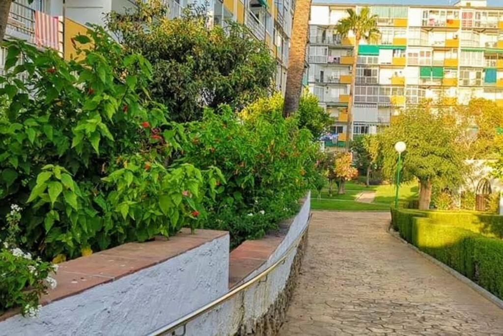 Beautiful Sea Views Cozy Apartment 350 M From Beach Benalmádena Esterno foto