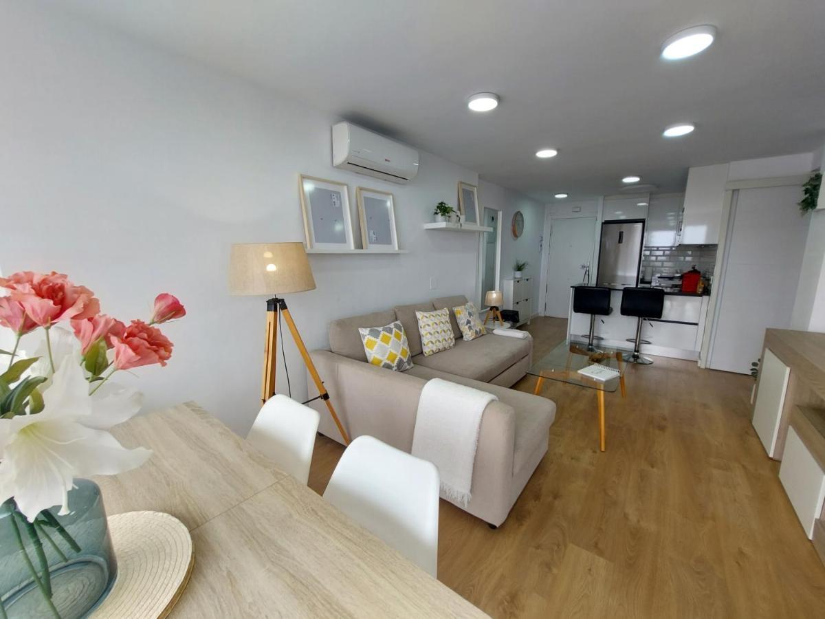 Beautiful Sea Views Cozy Apartment 350 M From Beach Benalmádena Esterno foto