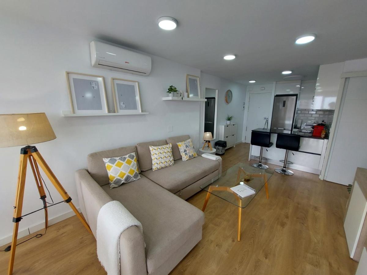 Beautiful Sea Views Cozy Apartment 350 M From Beach Benalmádena Esterno foto